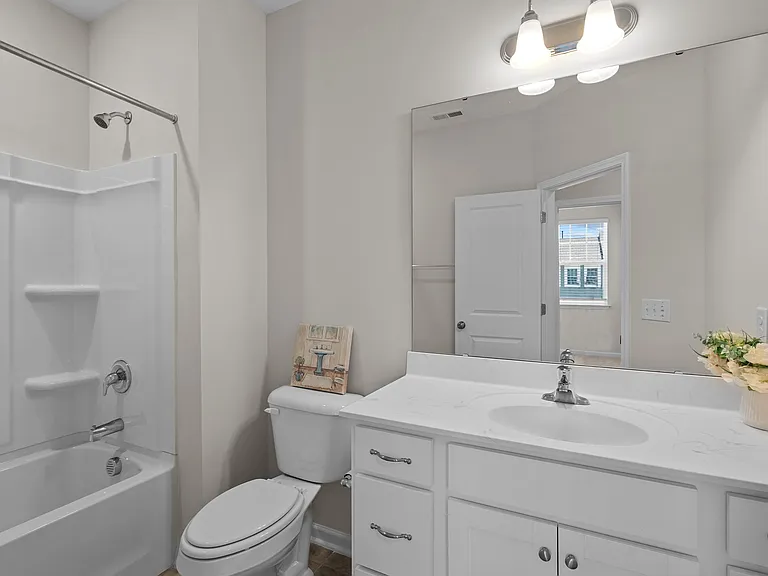 2704 Saltaire Ave — Photo 18