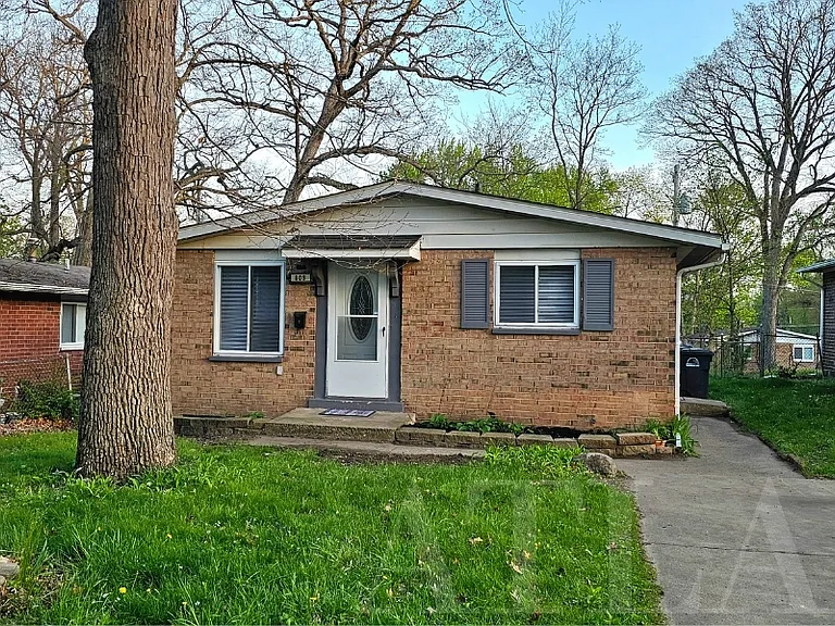 809 Hobart St — Photo 1