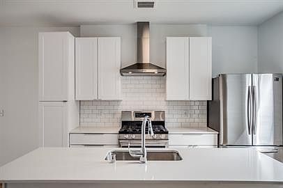 5th image of 3329 Nicollet Ave Unit A