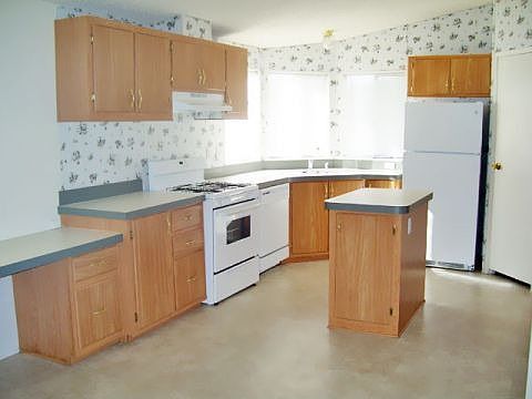 2nd image of 6130 Camino Real Space 129