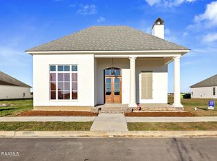 306 Oceans Blvd, Youngsville, LA 70592