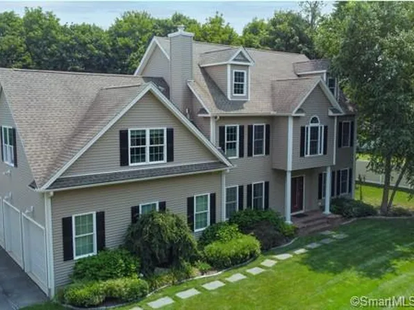 9 Wojtasik Drive, Wallingford, CT 06492