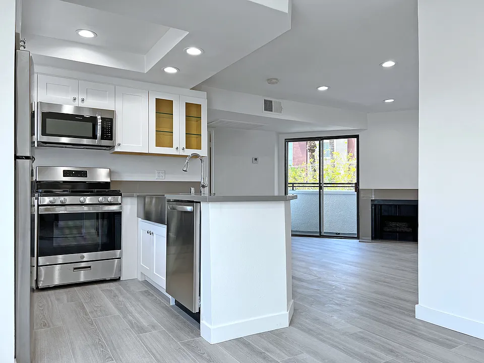1242 McClellan