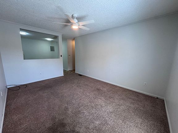 3rd image of 130 Drivers Rd #1
