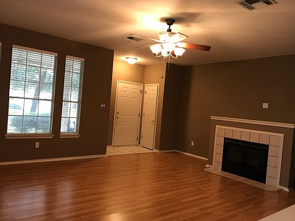 2nd image of 3424 Yogi Berra Way