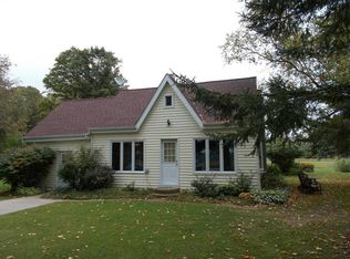 N5910 Riverview Rd, Porterfield, WI 54159