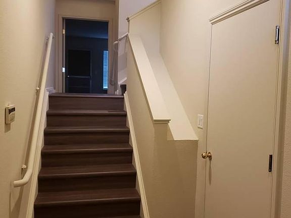 3rd image of 50 Diana St