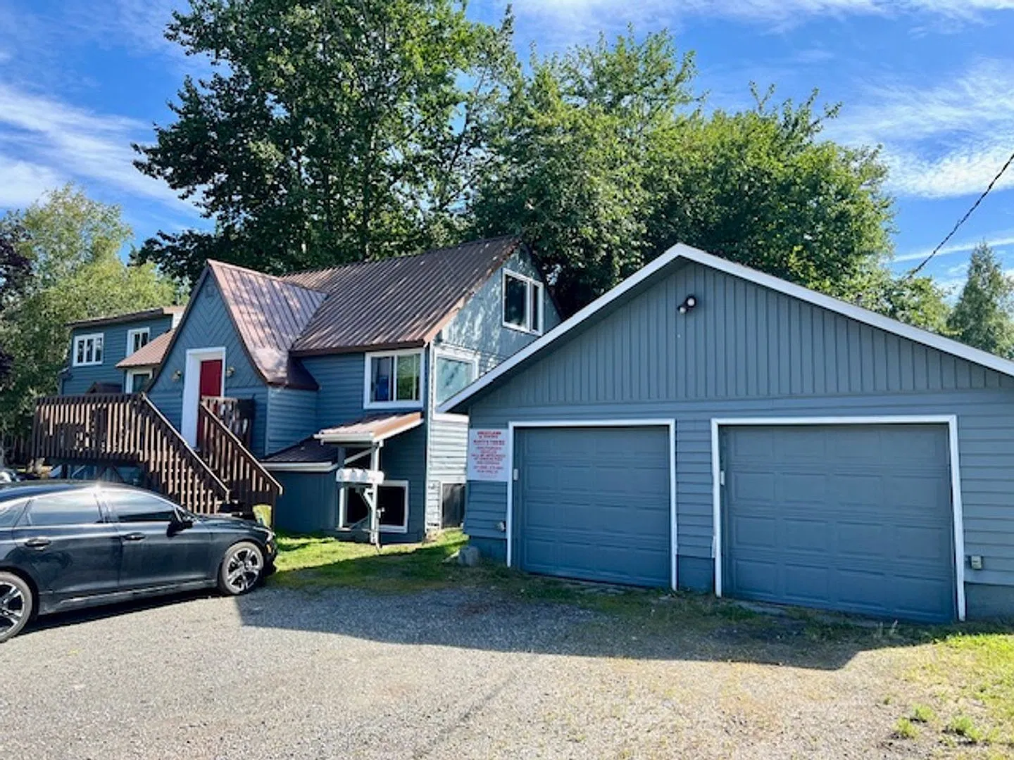 Midtown Anchorage 3 Bed Apt. w/ 2 Car Garage — Photo 3