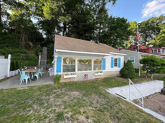 2nd image of 54 Berkshire Ave