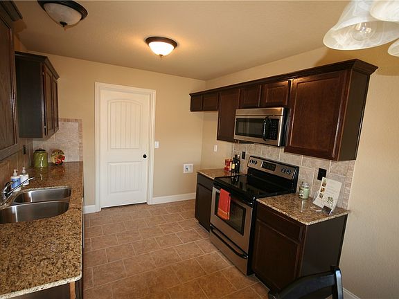 5th image of 1116 Cunningham Ave
