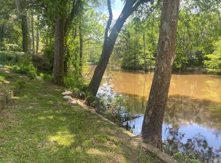 206 Creekside Dr, Leesburg, GA 31763