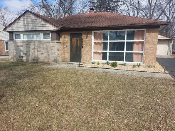 318 Minocqua St, Park Forest, IL 60466