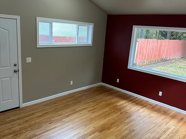 1562 Cougar Ct SW — Photo 6