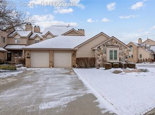 18269 Blue Heron Pointe Dr, Northville, MI 48168