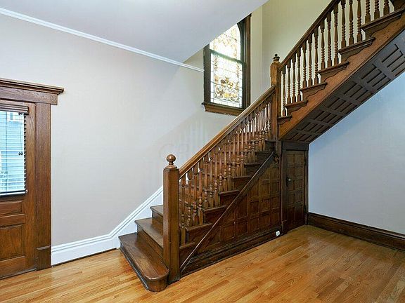 2nd image of 51 W Starr Ave