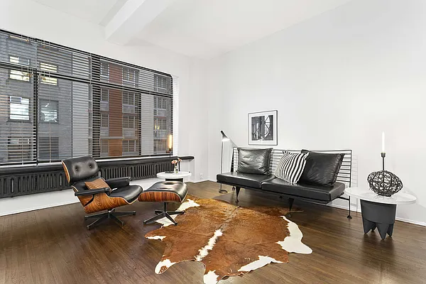 Sold by Compass | media 18