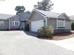 2026 Royal Saint George Dr, Florence, OR 97439