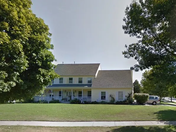 6592 Palo Verde Dr, Rockford, IL 61114