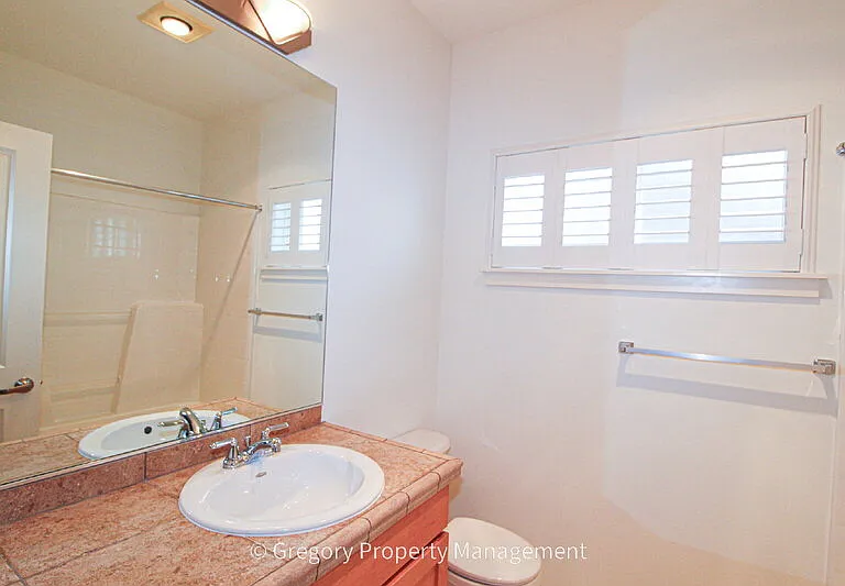 13824 N Creek Dr #802 — Photo 23
