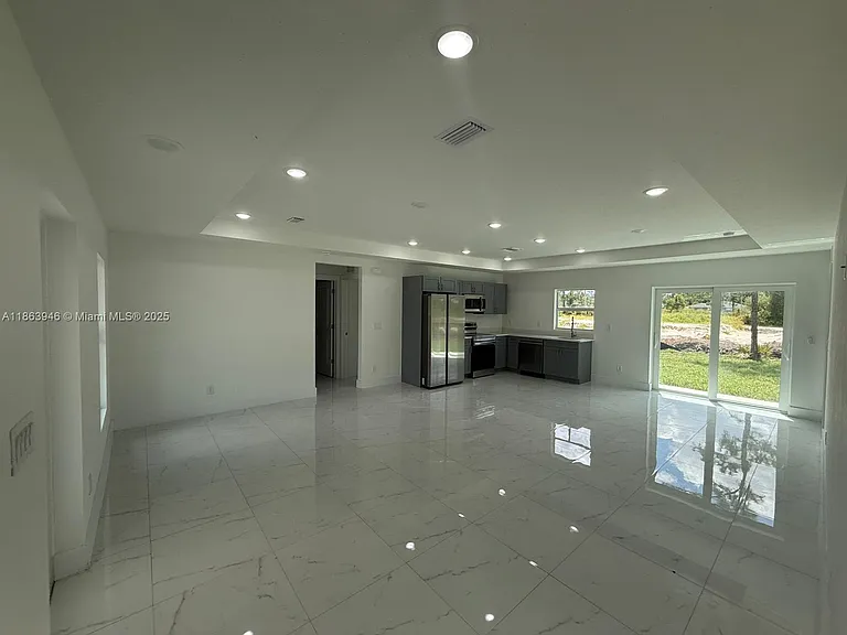 322 McArthur Blvd — Photo 7