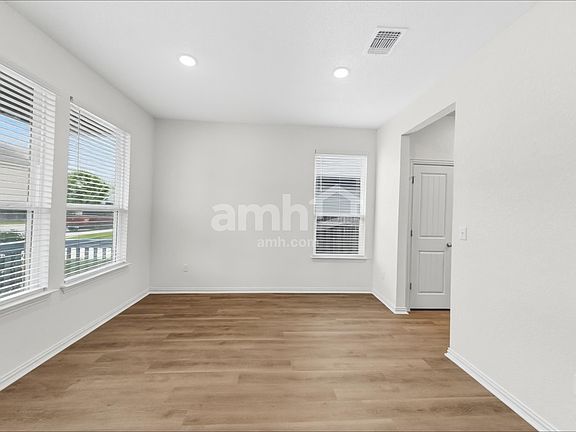 4th image of 441 Pebble Beach Run