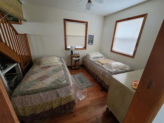 4th image of 3013 Hiawatha