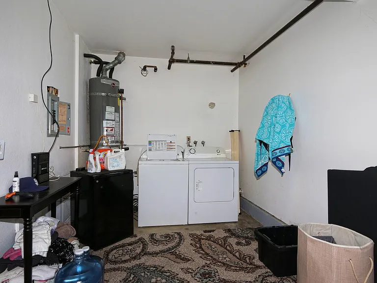 1680 N Coast Hwy — Photo 25