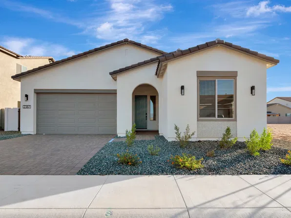 2387 E Leccino Dr, San Tan Valley, AZ 85140