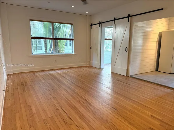 900 16th St APT 108, Miami Beach, FL 33139