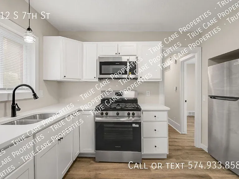 212 S 7th St — Photo 9