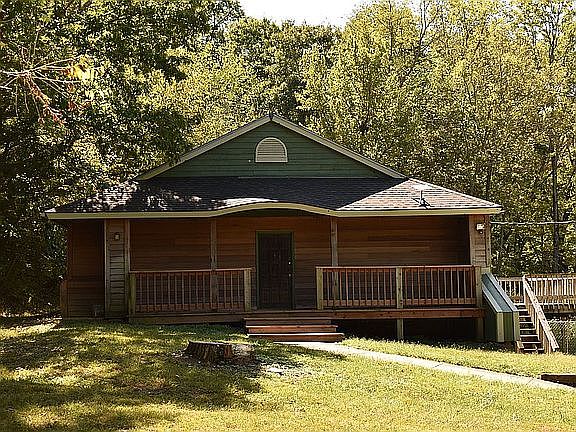 1st image of 1061 N 1750th Rd