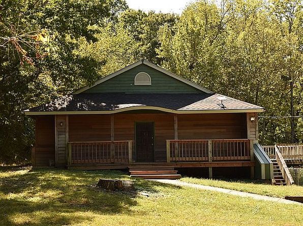 1061 N 1750th Rd