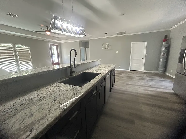 6599 Johnson Ln — Photo 7