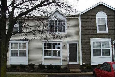1st image of 4865 Singleton Dr