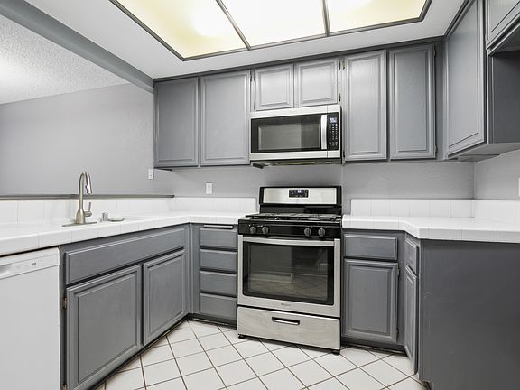 4th image of 1434 Brett Pl Unit 65