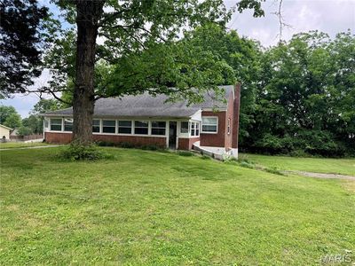 1224 W Cape Rock Dr, Cape Girardeau, MO, 63701