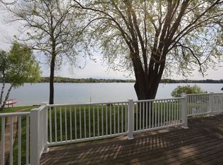 1044 N West Silver Lake Rd, Traverse City, MI 49685