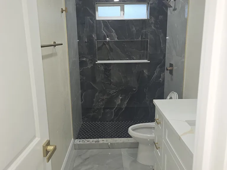17511 Davenway Dr — Photo 44