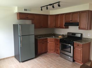 101 E Camden Ave APT 31, Moorestown, NJ 08057
