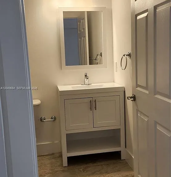 357 Almeria Ave #703 — Photo 5