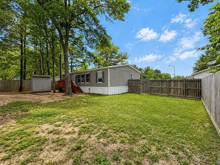 33114 McKinley Cir — Photo 26