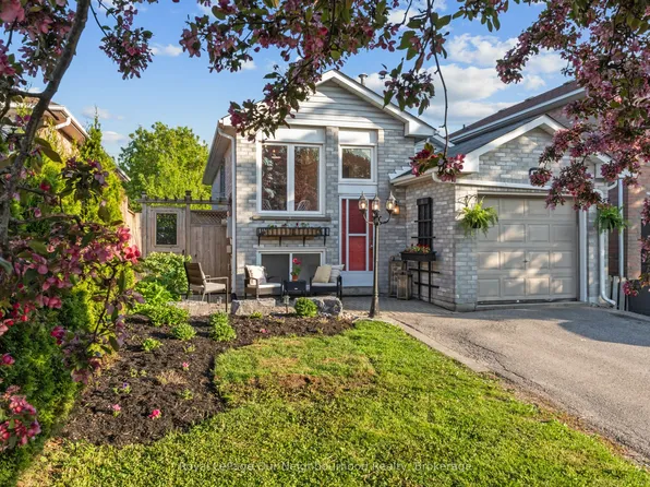 42 Glanville Cres, Clarington, ON L1C 4L7