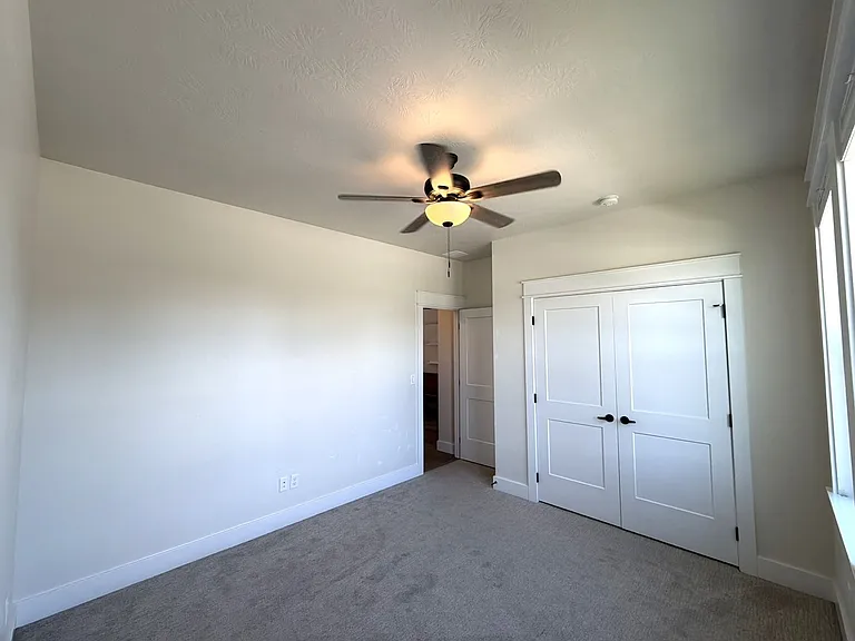 1432 N Glen Aspen Ave — Photo 9