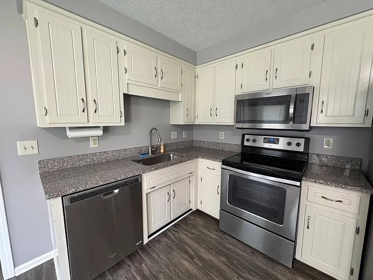 110 S Dove Ct — Photo 25