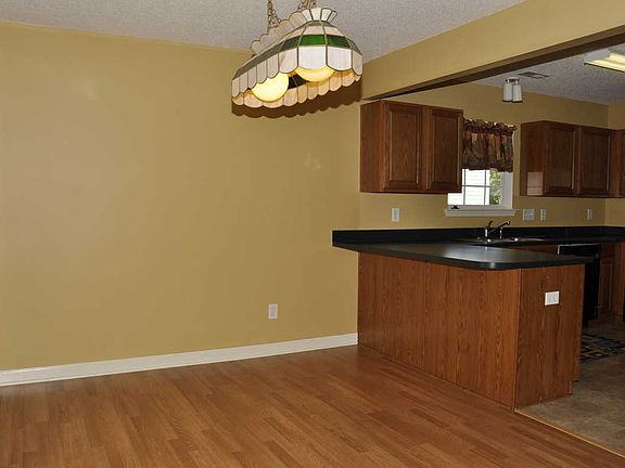 Dining Room / Kitchen