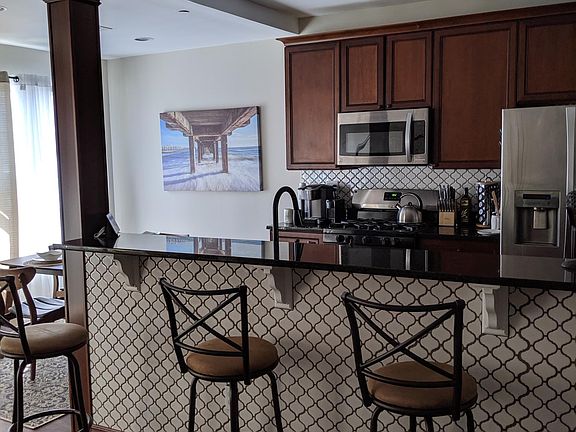 3rd image of 6529 Seaspray Ave