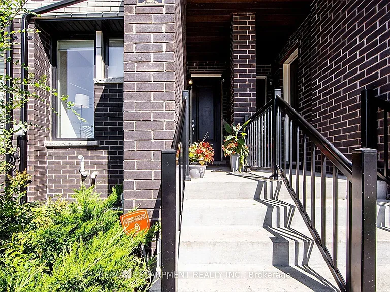 1778A Lawrence Ave W #2 — Photo 1