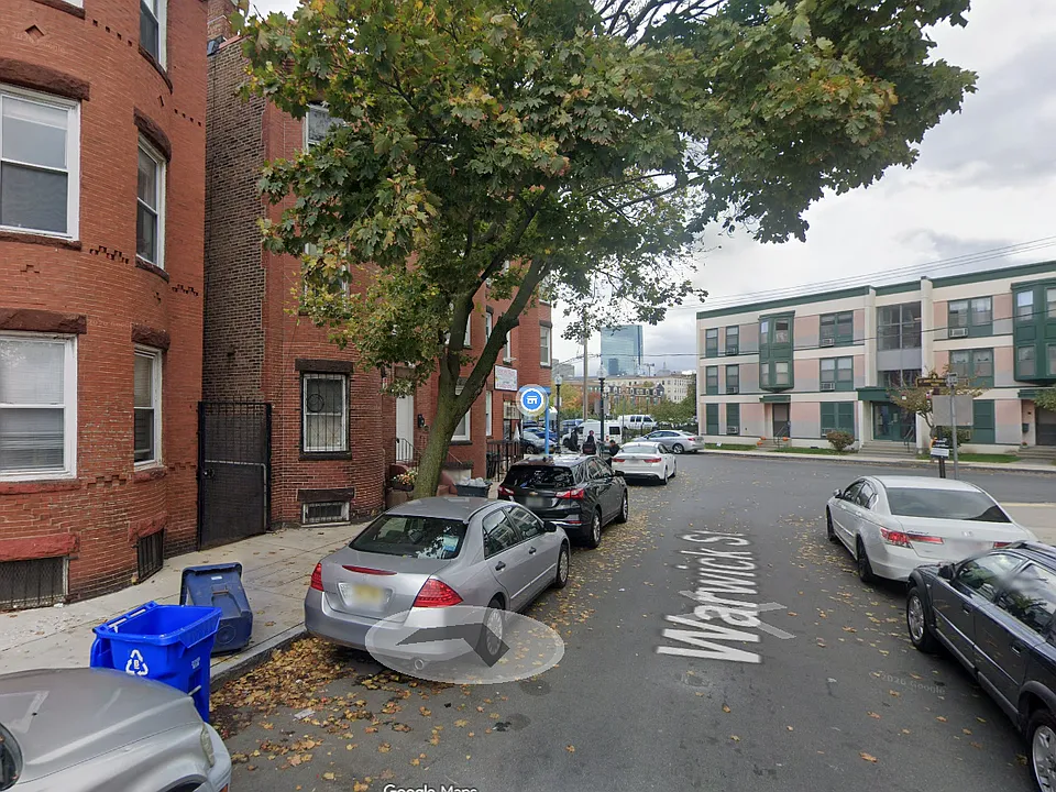 3 Warwick St #1