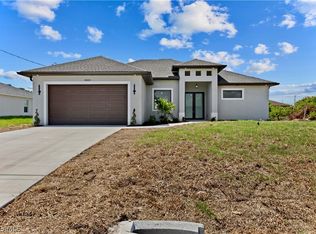 3003 17th St SW, Lehigh Acres, FL 33976