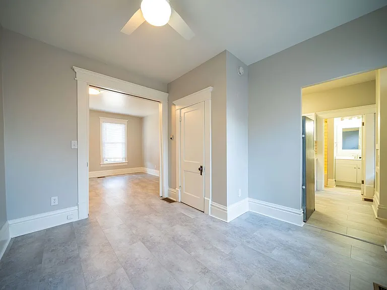 952 Delaware Ave — Photo 5